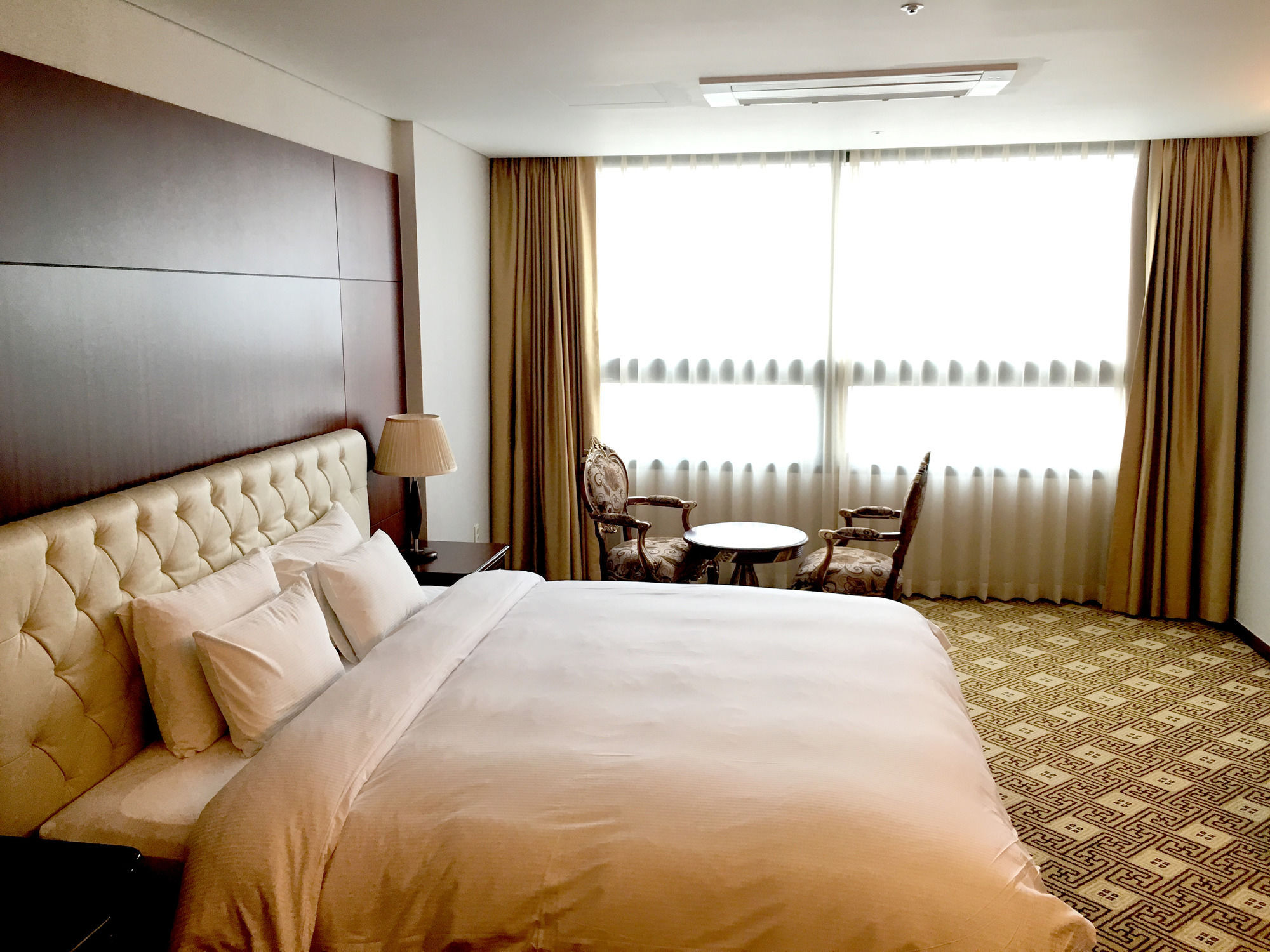 Sun Valley Hotel Yeoju Buitenkant foto